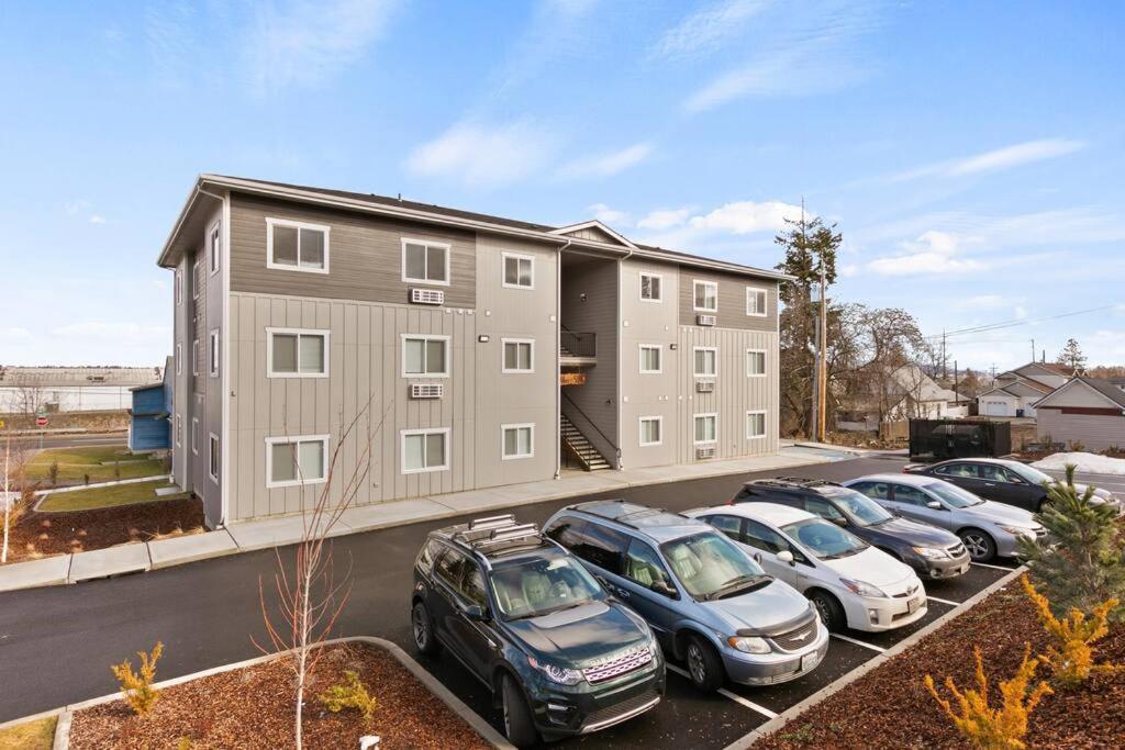 Full Ada Unit - 2 Bed 2 Bath Unit Near Downtown Apartment Spokane Exterior photo