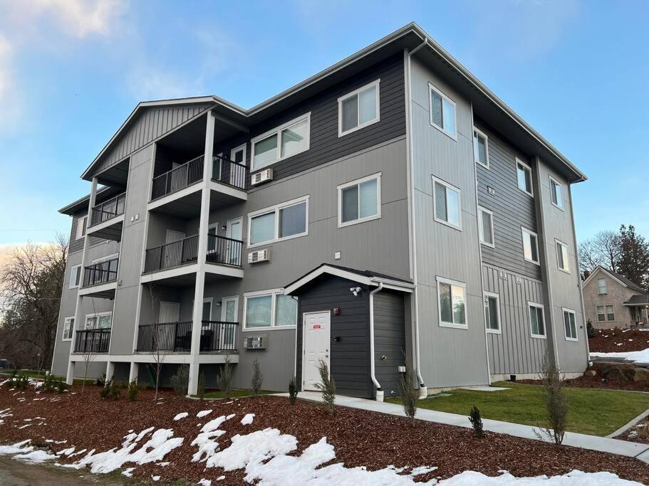 Full Ada Unit - 2 Bed 2 Bath Unit Near Downtown Apartment Spokane Exterior photo