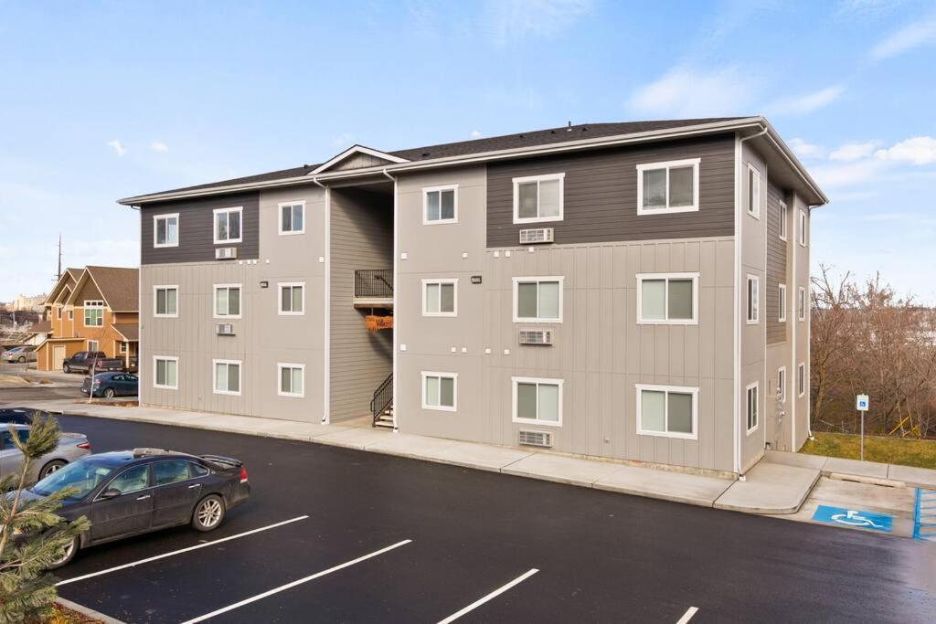 Full Ada Unit - 2 Bed 2 Bath Unit Near Downtown Apartment Spokane Exterior photo