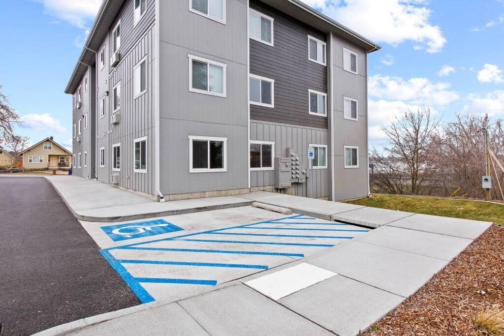 Full Ada Unit - 2 Bed 2 Bath Unit Near Downtown Apartment Spokane Exterior photo